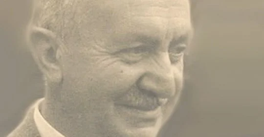 Bir Memduh Şevket Esendal Klasiği: Vassaf Bey /
Kamuran Kaya 