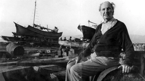 "Tabut maviye sarılıydı"
