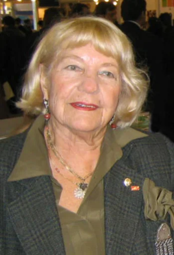 Macide Tanır